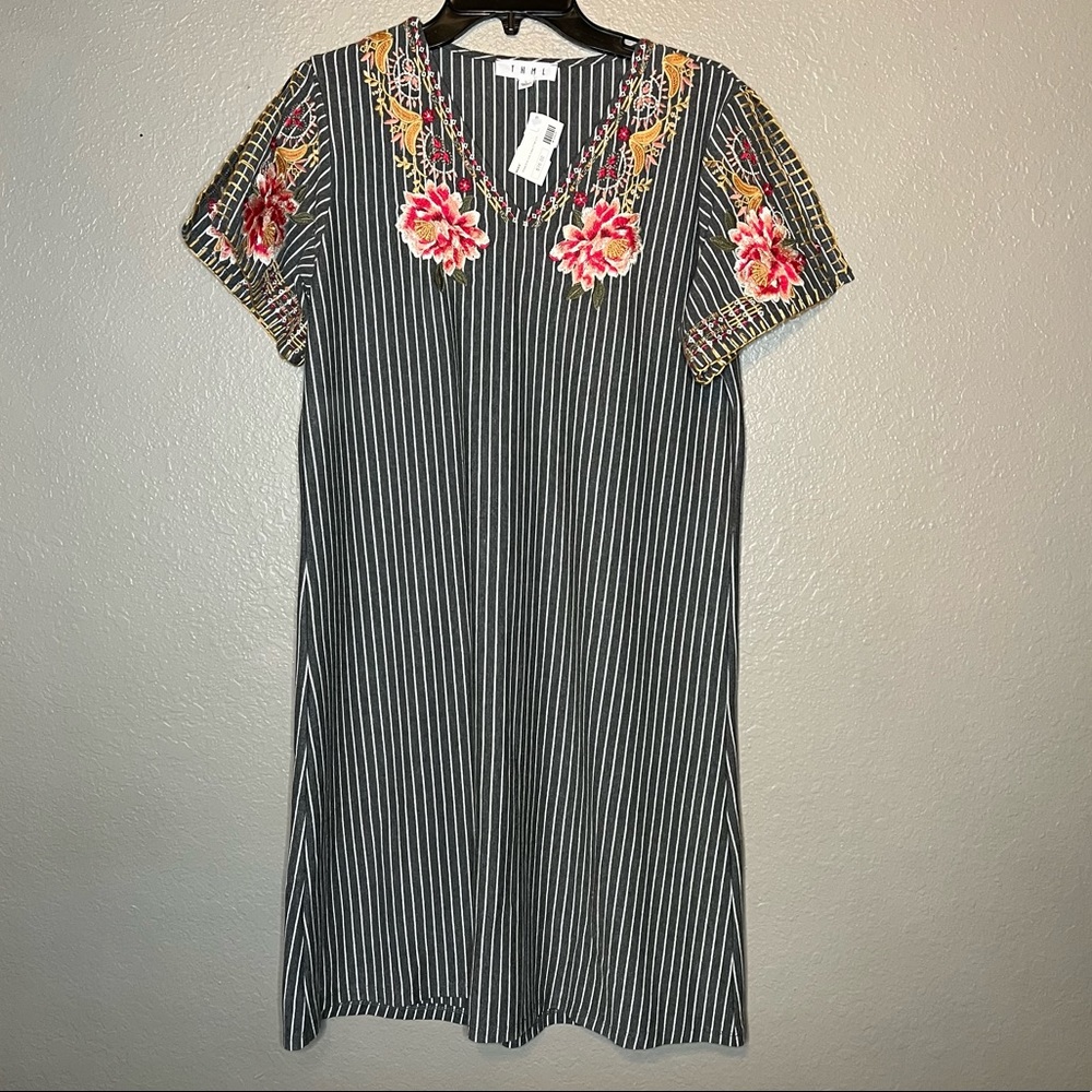 THML embroidered knit dress sz L nwt